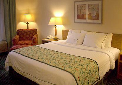Fairfield Inn & Suites By Marriott Терре-Хот Номер фото