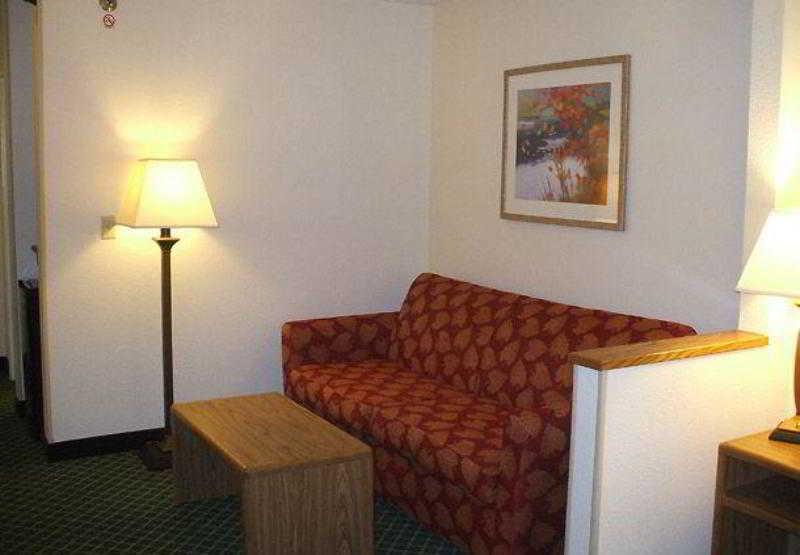 Fairfield Inn & Suites By Marriott Терре-Хот Номер фото